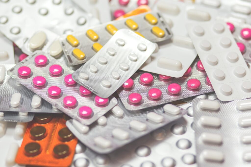 Assorted blister packs of tablets, illustrating the question of whether Pepcid famotidine is safe in pregnancy